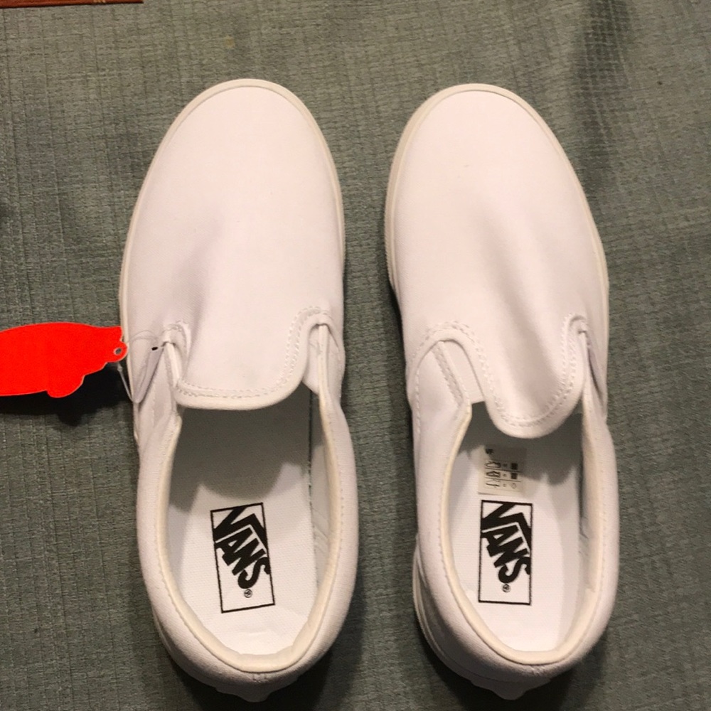 Brand new white vans size 4